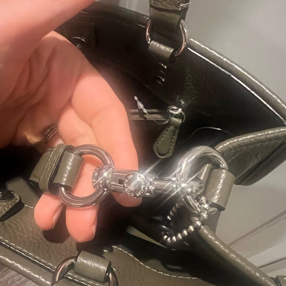 Coach Dempsey Silver Surplus Carryall Crossbody Tote And Wallet - Picture 8 of 11